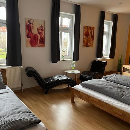 Fewo "Franzi" 5 Personen, Zentrale Lage, Parkplatz Dessau-Rosslau Esterno foto