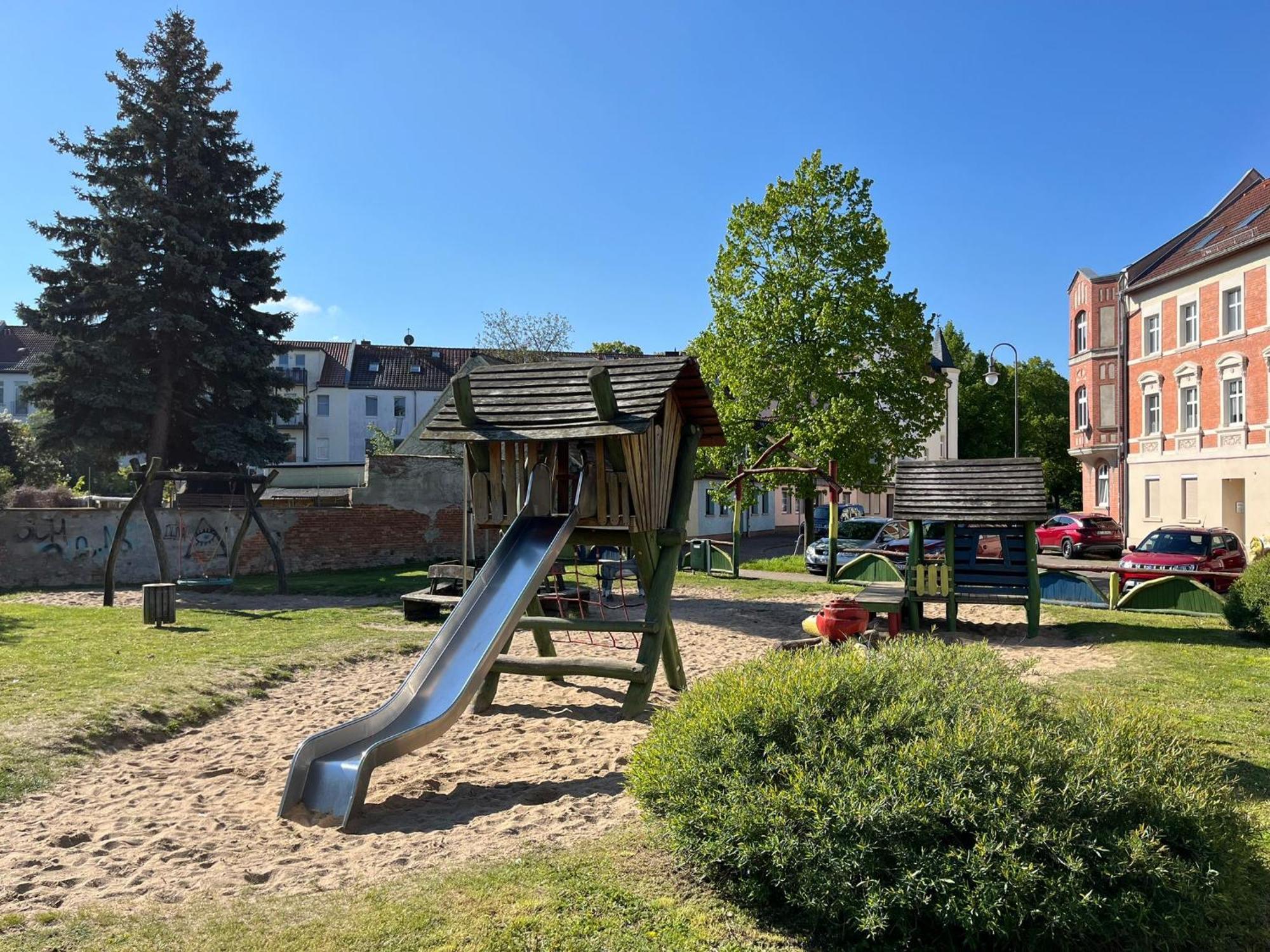 Fewo "Franzi" 5 Personen, Zentrale Lage, Parkplatz Dessau-Rosslau Esterno foto